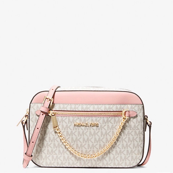 Michael Kors Handbags - NWT MICHAEL KORS OUTLET
Jet Set Large Logo Crossbody Bag